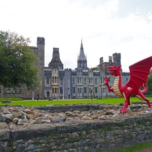 Dragon at Cardiff Castle Resize.jpg
