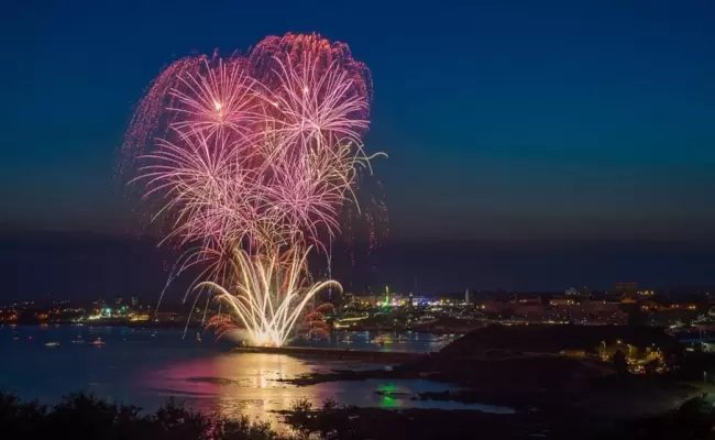 Plymouth’s world-famous British Fireworks Championships
